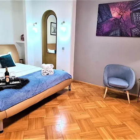 Central Arghezi Art Nouveau Acomodation *